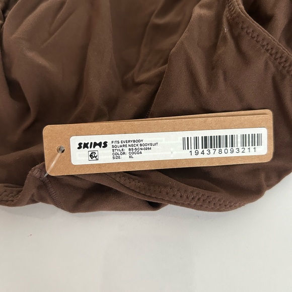BRAND NEW SKIMS Fits Everybody Square Neck Bodysuit in Cocoa size XL - Picture 3 of 4